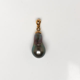 Perlenanhänger aus 750 Gelbgold mit Brillant, nachhaltiger second hand Schmuck perfekt aufgearbeitet