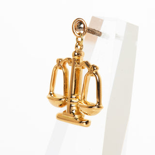 Anhänger Waage aus 585 Gelbgold, nachhaltiger second hand Schmuck perfekt aufgearbeitet