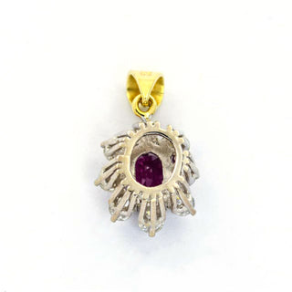 Rubinanhänger aus 585 Weißgold mit Brillant, nachhaltiger second hand Schmuck perfekt aufgearbeitet