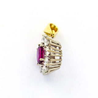 Rubinanhänger aus 585 Weißgold mit Brillant, nachhaltiger second hand Schmuck perfekt aufgearbeitet