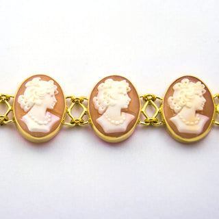 Armband aus 750 Gelbgold mit Kamee/Gemme, nachhaltiger second hand Schmuck perfekt aufgearbeitet