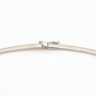 Arpas Brillantcollier aus 585 Gelb- und Weißgold, nachhaltiger second hand Schmuck perfekt aufgearbeitet