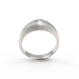 Brillantring aus 585 Weißgold, nachhaltiger second hand Schmuck perfekt aufgearbeitet