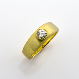 Biko Bandring aus 750 Gelbgold mit Brillant, nachhaltiger second hand Schmuck perfekt aufgearbeitet