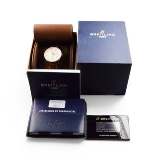 Breitling Herrenarmbanduhr Navitimer Automatik mit Datumsanzeige und Multiplizieren und Chronometer, Schnellschaltung und drehbare Lünette zeitgenössisch, gebrauchte Luxusuhr im Top-Zustand