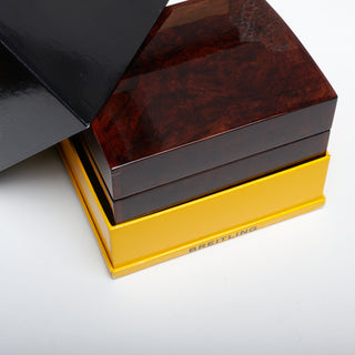 Breitling Herrenarmbanduhr Super Ocean Automatik mit Datumsanzeige und Leuchtziffern, Leuchtzeiger und Zentralsekunde, gebrauchte Luxusuhr im Top-Zustand