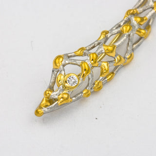 Brosche aus 950 Platin/750 Gold mit Brillant, neuwertig, nachhaltiger second hand Schmuck perfekt aufgearbeitet