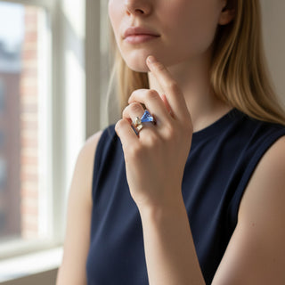 Bunz Ring aus 950 Platin/Gold mit Saphir und Brillant, nachhaltiger second hand Schmuck perfekt aufgearbeitet