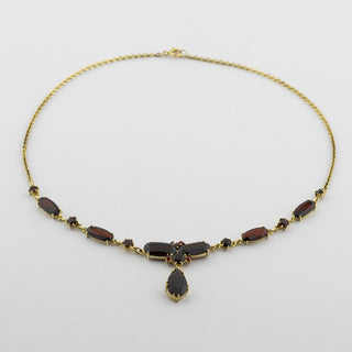 Collier aus 333 Gelbgold mit Granat, 41 cm, hochwertiger second hand Schmuck perfekt aufgearbeitet