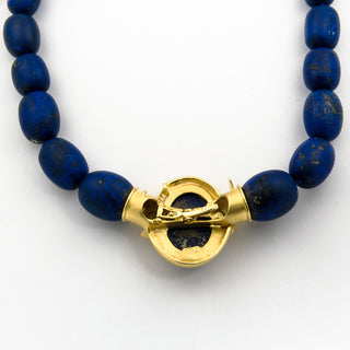 Lapislazulikette mit Schmuckschließe aus Gelbgold, Handarbeit, nachhaltiger second hand Schmuck perfekt aufgearbeitet