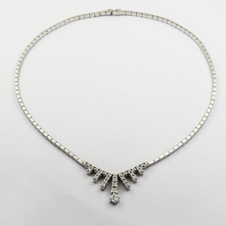 Brillandcollier aus 585 Weißgold, nachhaltiger second hand Schmuck perfekt aufgearbeitet