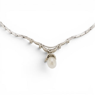 Perlencollier aus 585 Weißgold mit Brillant, nachhaltiger second-hand Schmuck perfekt aufgearbeitet
