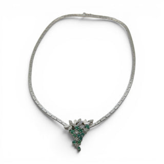 Smaragdcollier aus 585 Weißgold mit Brillant, nachhaltiger second hand Schmuck perfekt aufgearbeitet