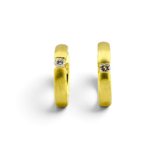 Creolen aus 585 Gelbgold mit Brillant, nachhaltiger second-hand Schmuck perfekt aufgearbeitet