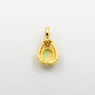 An-/Einhänger aus 750 Gelbgold mit Opal und Brillant, nachhaltiger second hand Schmuck perfekt aufgearbeitet