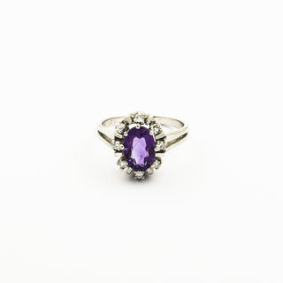 Entourage-Ring aus 585 Weißgold mit Amethyst und Diamant, nachhaltiger second hand Schmuck perfekt aufgearbeitet