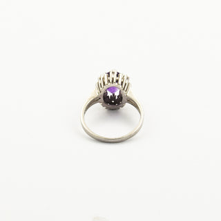 Entourage-Ring aus 585 Weißgold mit Amethyst und Diamant, nachhaltiger second hand Schmuck perfekt aufgearbeitet