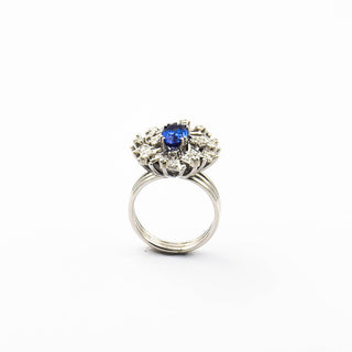 Entourage-Ring aus 585 Weißgold mit Tansanit, Brillant und Diamant, nachhaltiger second hand Schmuck perfekt aufgearbeitet