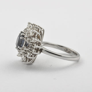 Entourage-Ring aus 750 Weißgold mit Saphir und Brillant, nachhaltiger second hand Schmuck perfekt aufgearbeitet