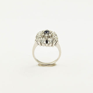 Entourage-Ring aus 585 Weißgold mit Saphir, Diamant und Brillant, nachhaltiger second hand Schmuck perfekt aufgearbeitet