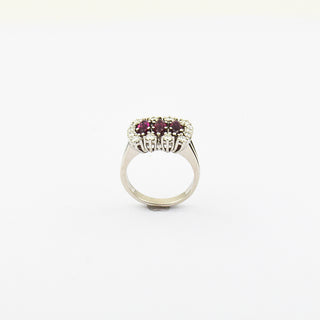 Entourage-Ring aus 585 Weißgold mit Rubin und Brillant, nachhaltiger second hand Schmuck perfekt aufgearbeitet