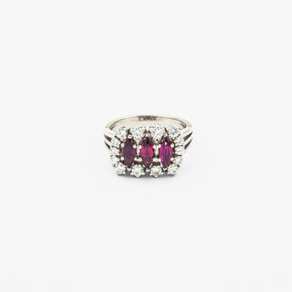 Entourage-Ring aus 585 Weißgold mit Rubin und Brillant, nachhaltiger second hand Schmuck perfekt aufgearbeitet