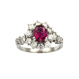 Entourage-Ring aus 585 Weißgold mit Rubin und Brillant, nachhaltiger second hand Schmuck perfekt aufgearbeitet