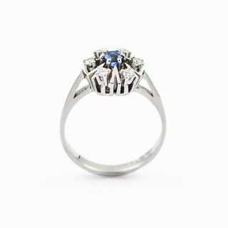 Saphirring aus 585 Weißgold mit Brillant, nachhaltiger second hand Schmuck perfekt aufgearbeitet