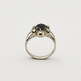 Entourage-Ring aus 585 Weißgold mit Saphir und Brillant, nachhaltiger second hand Schmuck perfekt aufgearbeitet