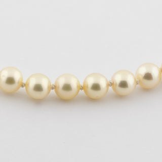 Perlenkette mit Schließe aus 585 Gelb- und Weißgold mit Diamant, 48 cm, hochwertiger second hand Schmuck perfekt aufgearbeitet