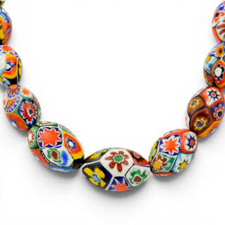 Halskette aus Muranoglas, Millefiori, Karabiner aus Silber, nachhaltiger second hand Schmuck perfekt aufgearbeitet
