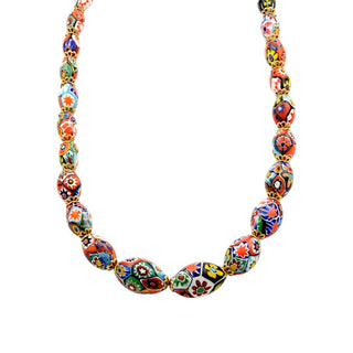 Halskette aus Muranoglas, Millefiori, Schließe aus Silber, nachhaltiger second hand Schmuck perfekt aufgearbeitet