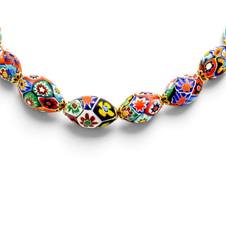 Halskette aus Muranoglas, Millefiori, Schließe aus Silber, nachhaltiger second hand Schmuck perfekt aufgearbeitet