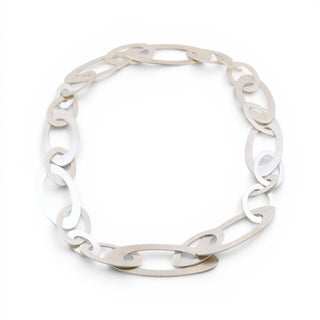 Halskette aus Silber, nachhaltiger second-hand Schmuck perfekt aufgearbeitet