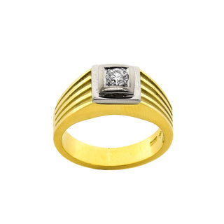 Herrenring aus 750 Gelb- und Weißgold mit Brillant, nachhaltiger second hand Schmuck perfekt aufgearbeitet