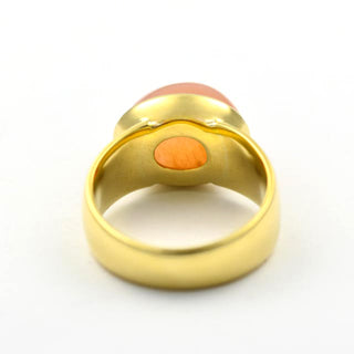 Hild Ring aus 750 Gelbgold mit Mondstein, nachhaltiger second hand Schmuck perfekt aufgearbeitet