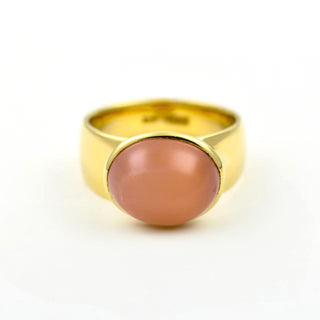 Hild Ring aus 750 Gelbgold mit Mondstein, nachhaltiger second hand Schmuck perfekt aufgearbeitet