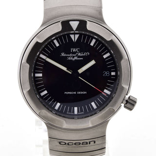 IWC Herrenarmbanduhr Ocean 2000 Porsche Design Automatik mit Datumsanzeige und Leuchtindizes, verschraubte Krone und verschraubter Gehäuseboden, gebrauchte Luxusuhr im Top-Zustand