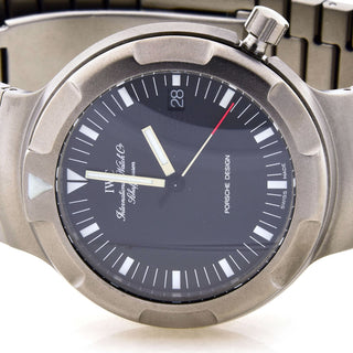 IWC Herrenarmbanduhr Ocean 2000 Porsche Design Automatik mit Datumsanzeige und Leuchtindizes, verschraubte Krone und verschraubter Gehäuseboden, gebrauchte Luxusuhr im Top-Zustand