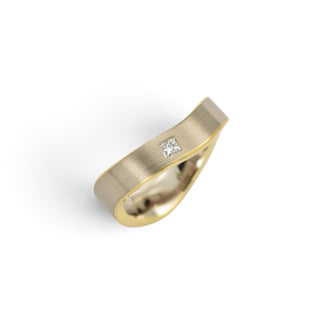 Jörg Kaiser Diamantring aus 750 Gelb- und Weißgold, nachhaltiger second-hand Schmuck perfekt aufgearbeitet