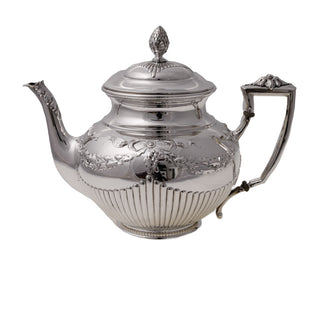 Kanne Schleifen aus 800 Silber, nachhaltiger second hand Schmuck perfekt aufgearbeitet