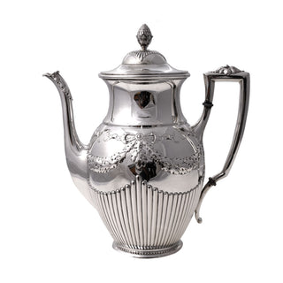 Kanne Schleifen aus 800 Silber, nachhaltiger second hand Schmuck perfekt aufgearbeitet