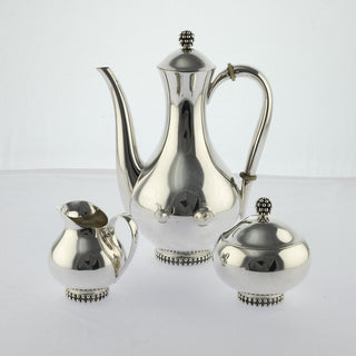 Kanne Trauben aus 925 Silber, nachhaltiger second hand Schmuck perfekt aufgearbeitet