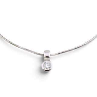 Krämer Kette mit Brillantanhänger aus 585 Weißgold, nachhaltiger second-hand Schmuck perfekt aufgearbeitet