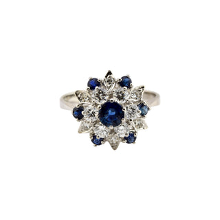 Krämer Saphirring aus 585 Weißgold mit Brillant und Diamant, nachhaltiger second-hand Schmuck perfekt aufgearbeitet