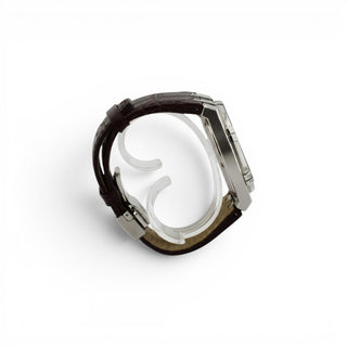 Maurice Lacroix Herrenarmbanduhr AIKON Automatik mit Datumsanzeige und verschraubte Krone und Sichtboden zeitgenössisch, gebrauchte Luxusuhr im Top-Zustand
