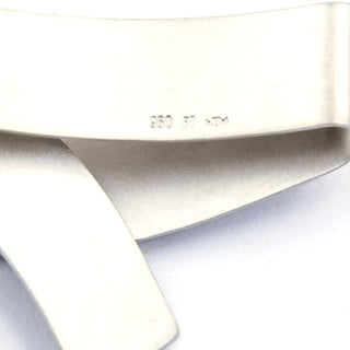 Niessing Anklemmschmuck aus 950 Platin, nachhaltiger second hand Schmuck perfekt aufgearbeitet