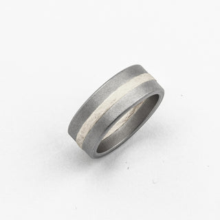 Niessing Ring Fusion aus Edelstahl/Platin, nachhaltiger second hand Schmuck perfekt aufgearbeitet