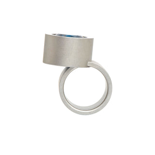 Niessing Ring Max aus Edelstahl mit synth. Stein, nachhaltiger second-hand Schmuck perfekt aufgearbeitet