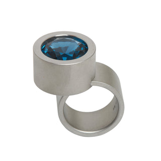Niessing Ring Max aus Edelstahl mit synth. Stein, nachhaltiger second-hand Schmuck perfekt aufgearbeitet